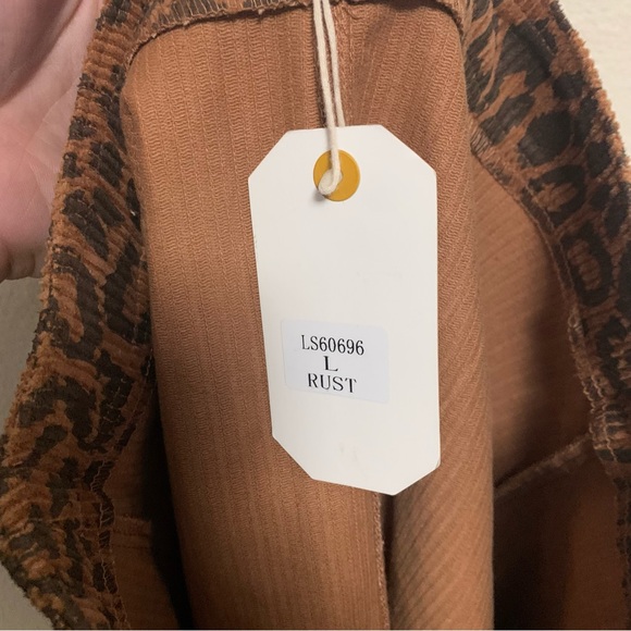 Loveriche size large Leopard Print Skirt - Picture 5 of 5